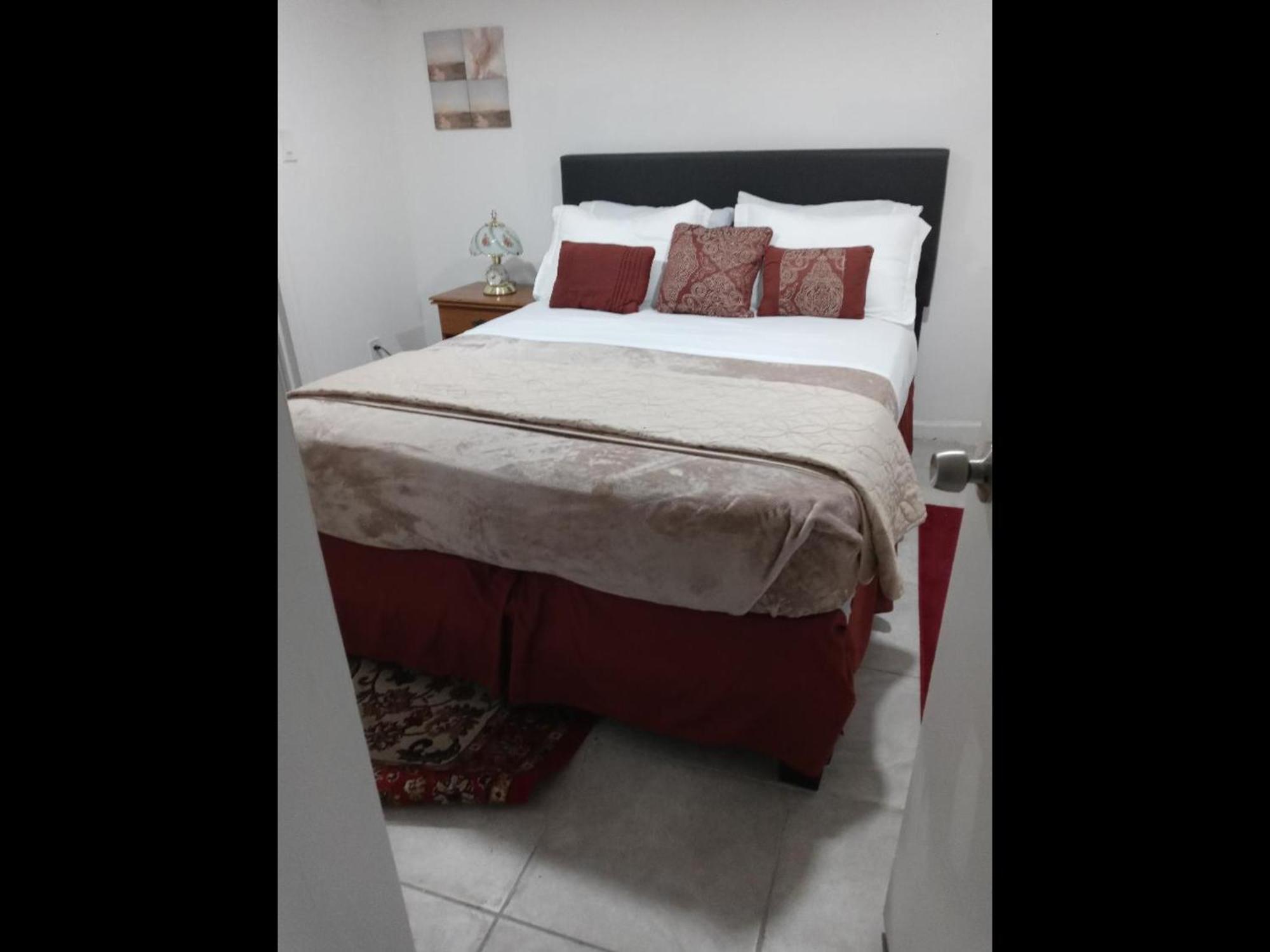 "Cozy Basement Retreat Just 40 Minutes To Nyc!" Apartment Irvington Exterior photo